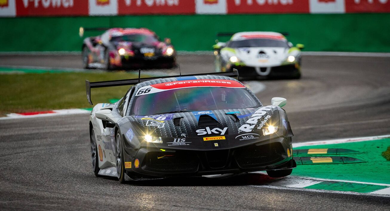 Samochody biorące udział w seri wyścigów Ferrari chalenge